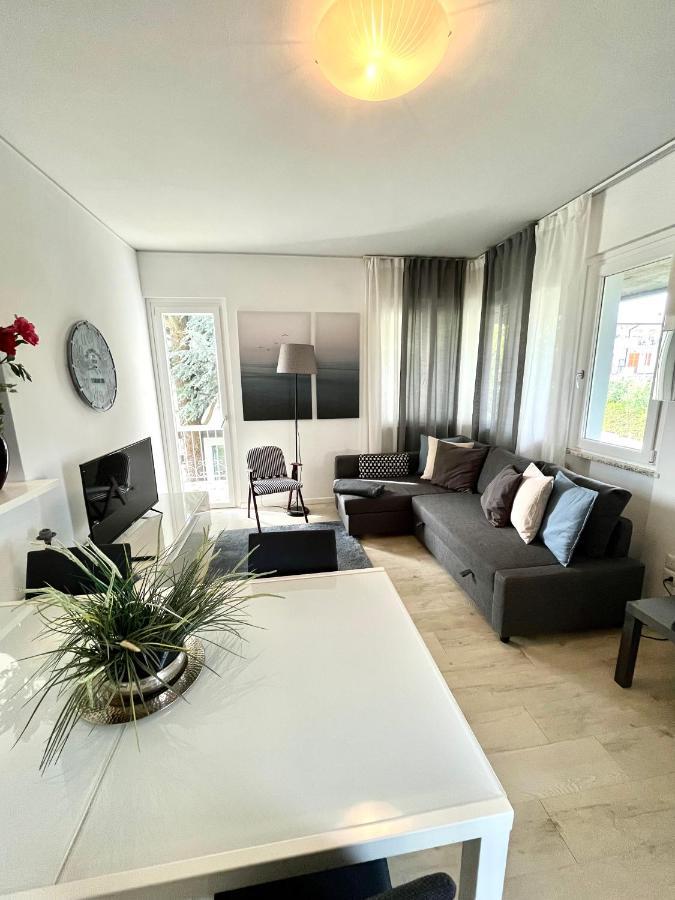 Your Familyapartment In Сирмионе Экстерьер фото