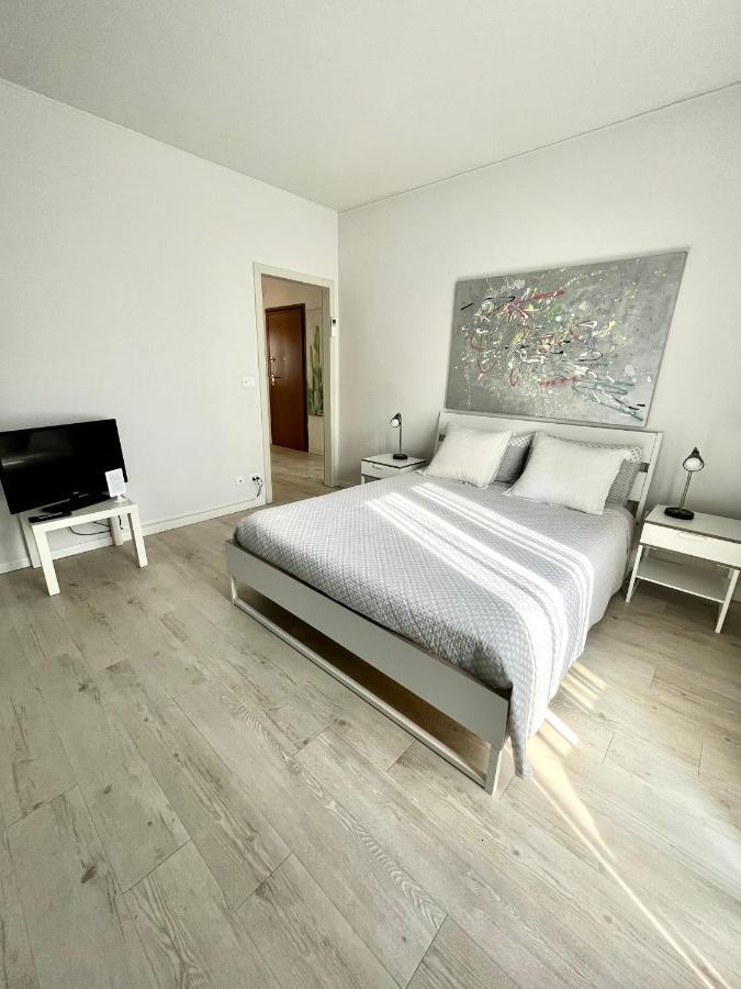 Your Familyapartment In Сирмионе Экстерьер фото