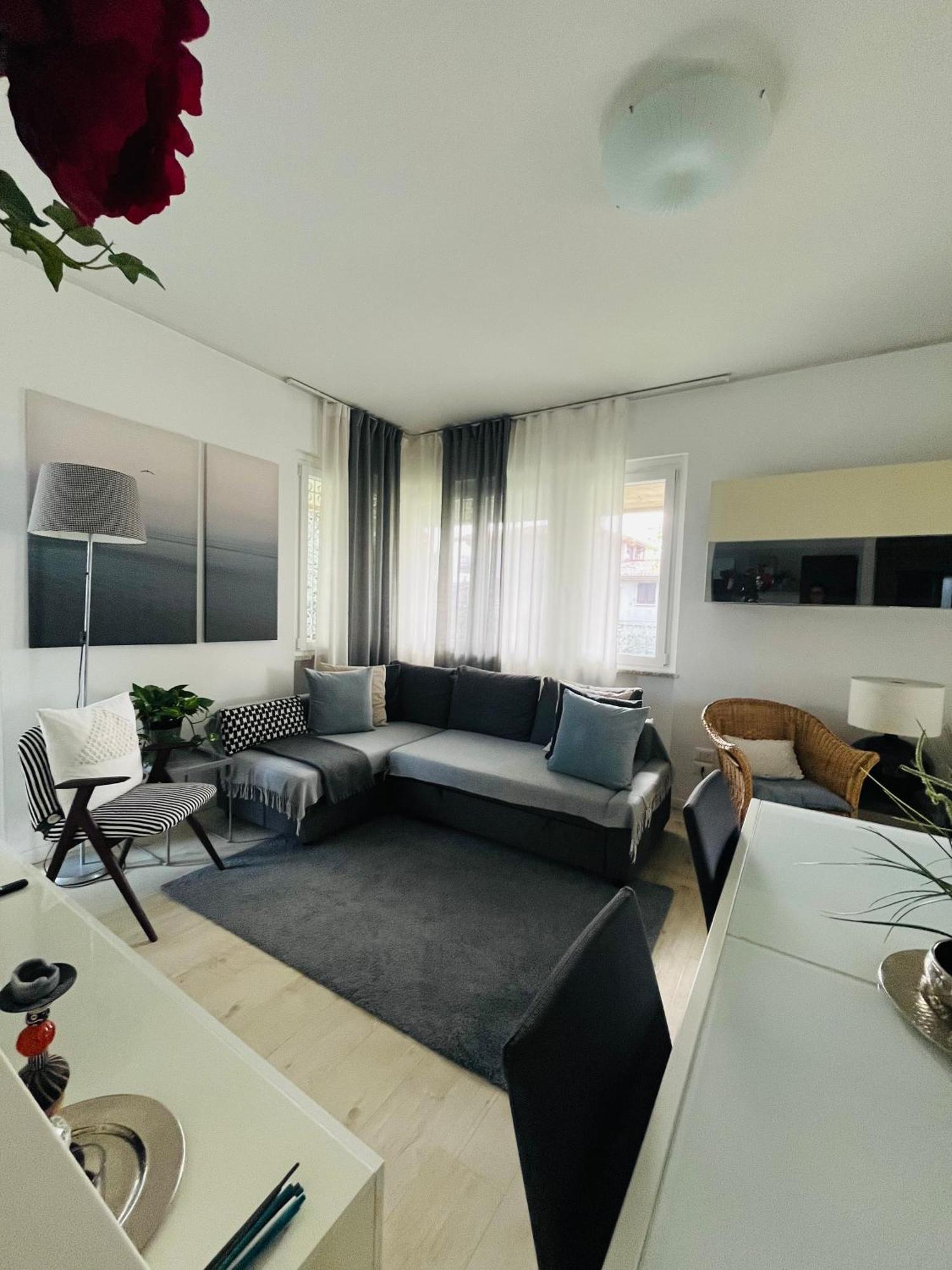 Your Familyapartment In Сирмионе Экстерьер фото